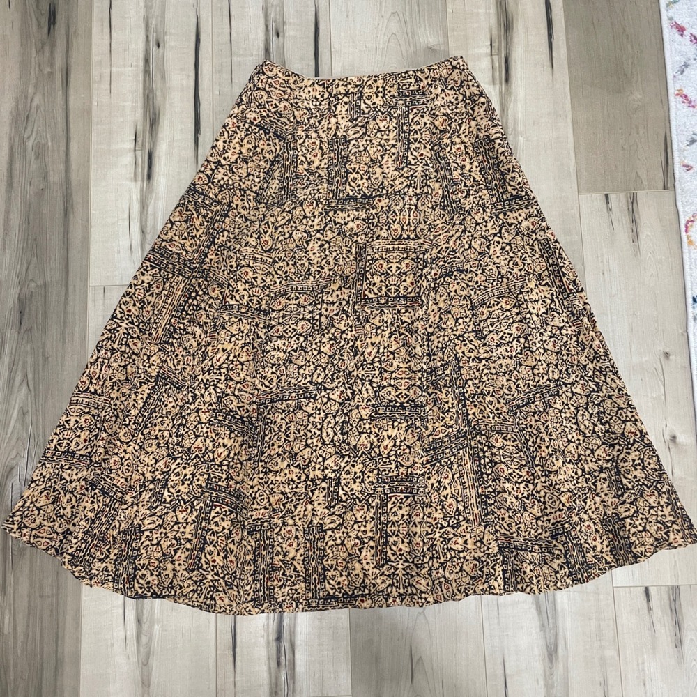 VTG Jones New York Skirt Womens Size 4 Silk Casual Career‎ Elegant Light Flowy